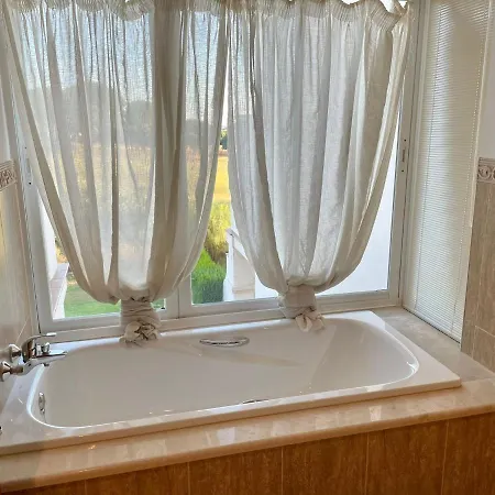 Fairway Gardens Holiday home